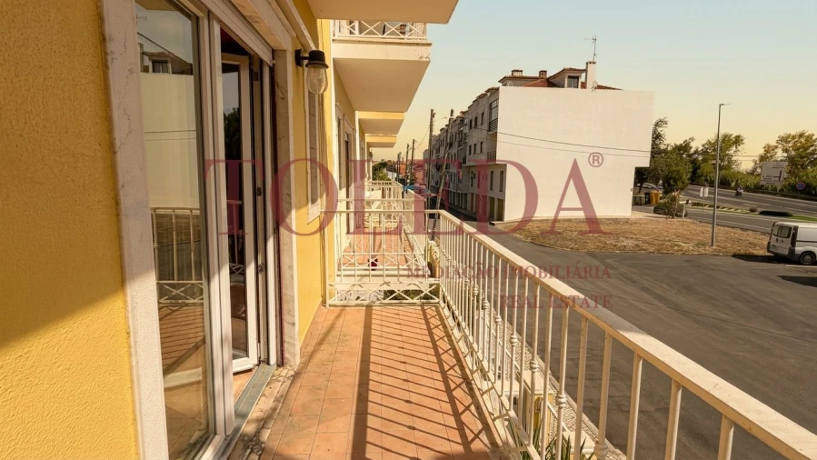 Moradia T3 para Venda em Vila Nova da Rainha Foto 5
