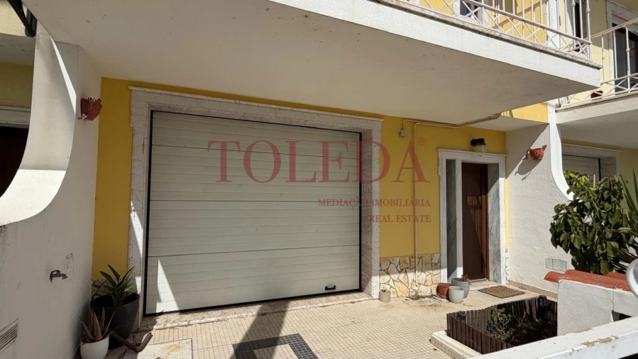 Moradia T3 para Venda em Vila Nova da Rainha Foto 34