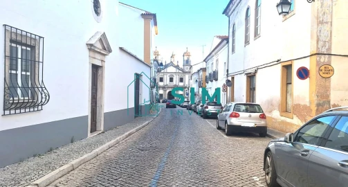 Moradia T2 para Venda em Évora (São Mamede, Sé, São Pedro e Santo Antão)