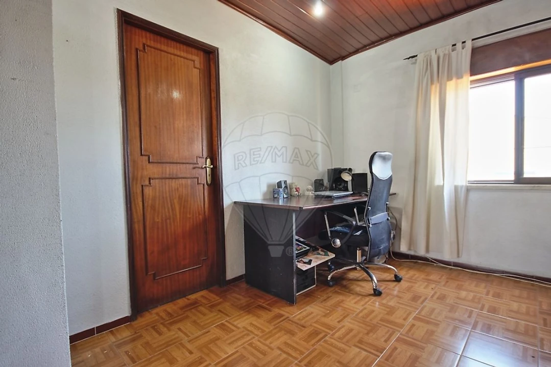 Moradia T3 para Venda em Charneca de Caparica e Sobreda Foto 20