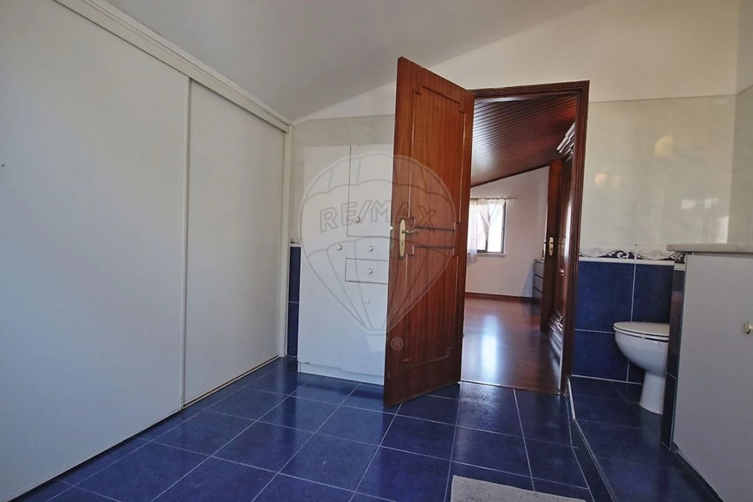 Moradia T3 para Venda em Charneca de Caparica e Sobreda Foto 24