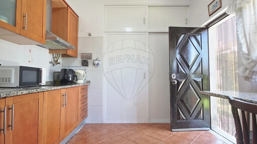 Moradia T3 para Venda em Charneca de Caparica e Sobreda
