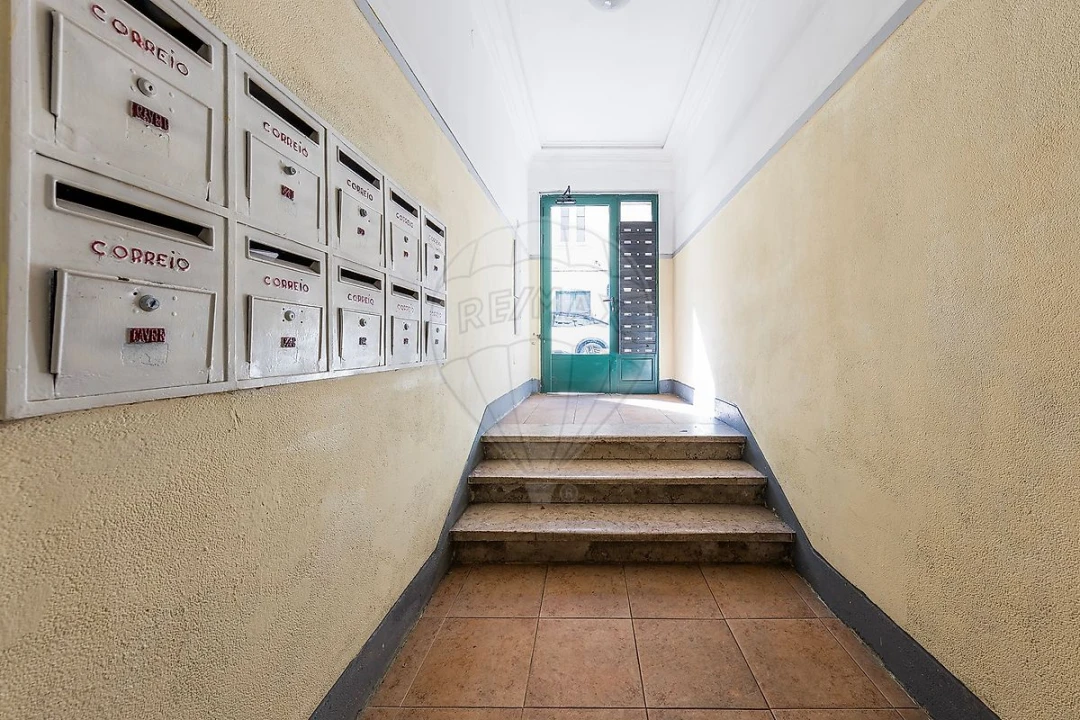 Apartamento T2 para Venda em Moscavide e Portela Foto 24