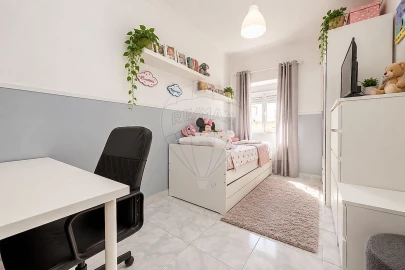 Apartamento T2 para Venda em Moscavide e Portela