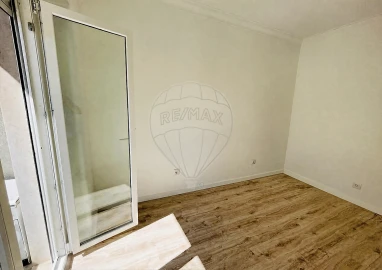 Apartamento T2 para Arrendamento em Ajuda