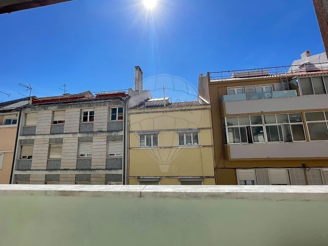 Apartamento T2 para Arrendamento em Ajuda Foto 9