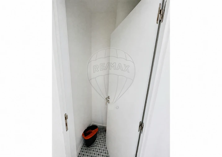 Apartamento T2 para Arrendamento em Ajuda Foto 12