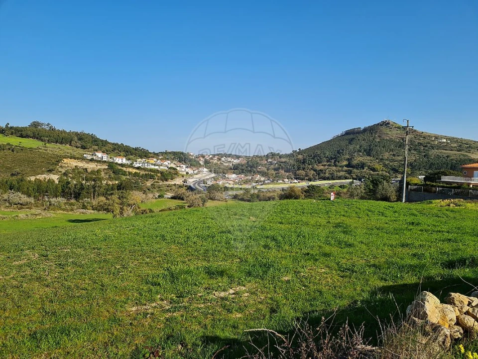 Terreno para Venda em Lousa Foto 1