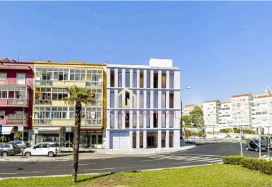 Prédio para Venda em Falagueira-Venda Nova