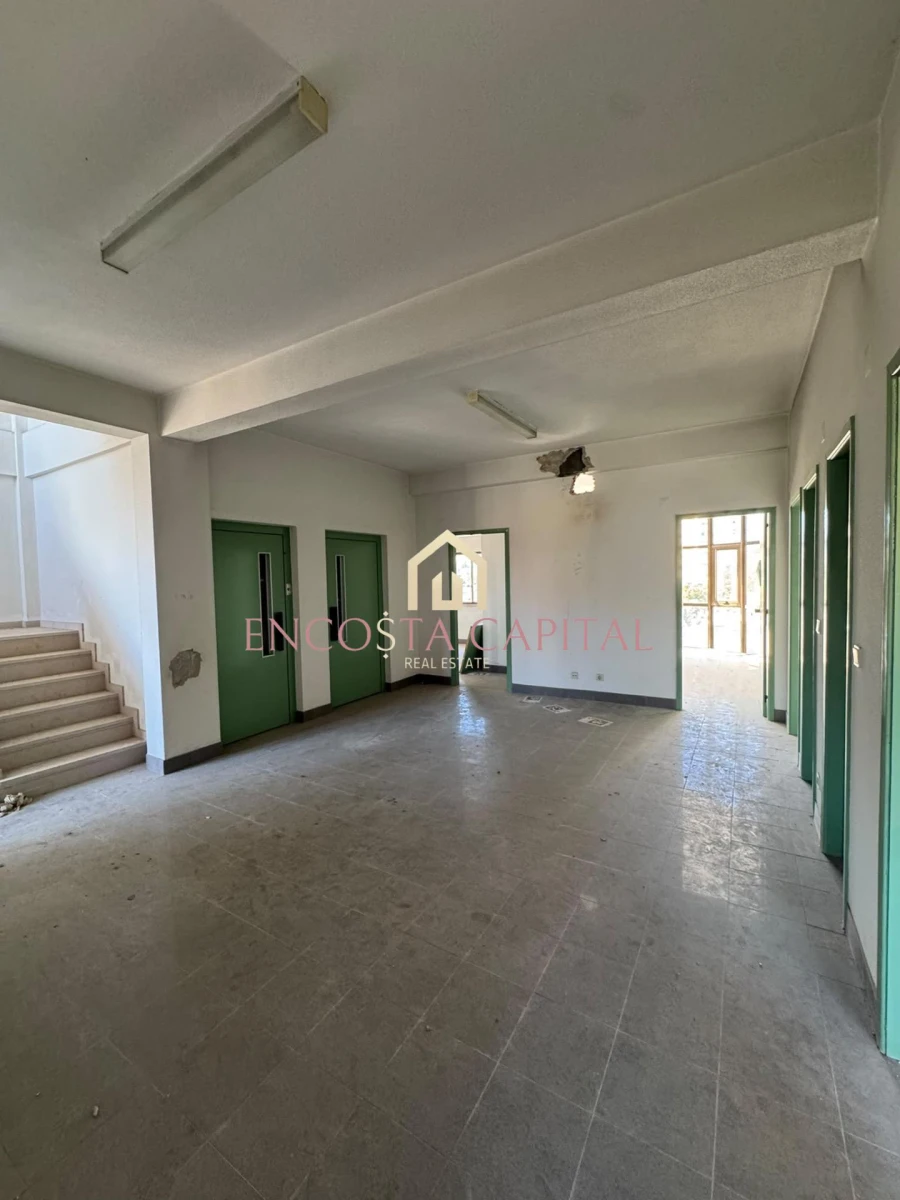 Prédio para Venda em Falagueira-Venda Nova Foto 10