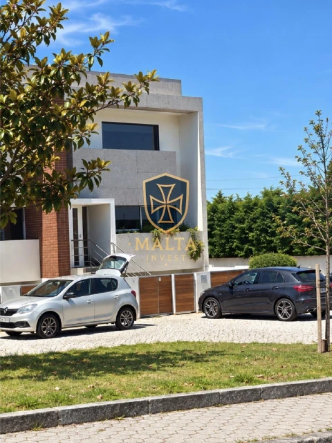 Moradia T3 para Venda em Oliveira do Douro