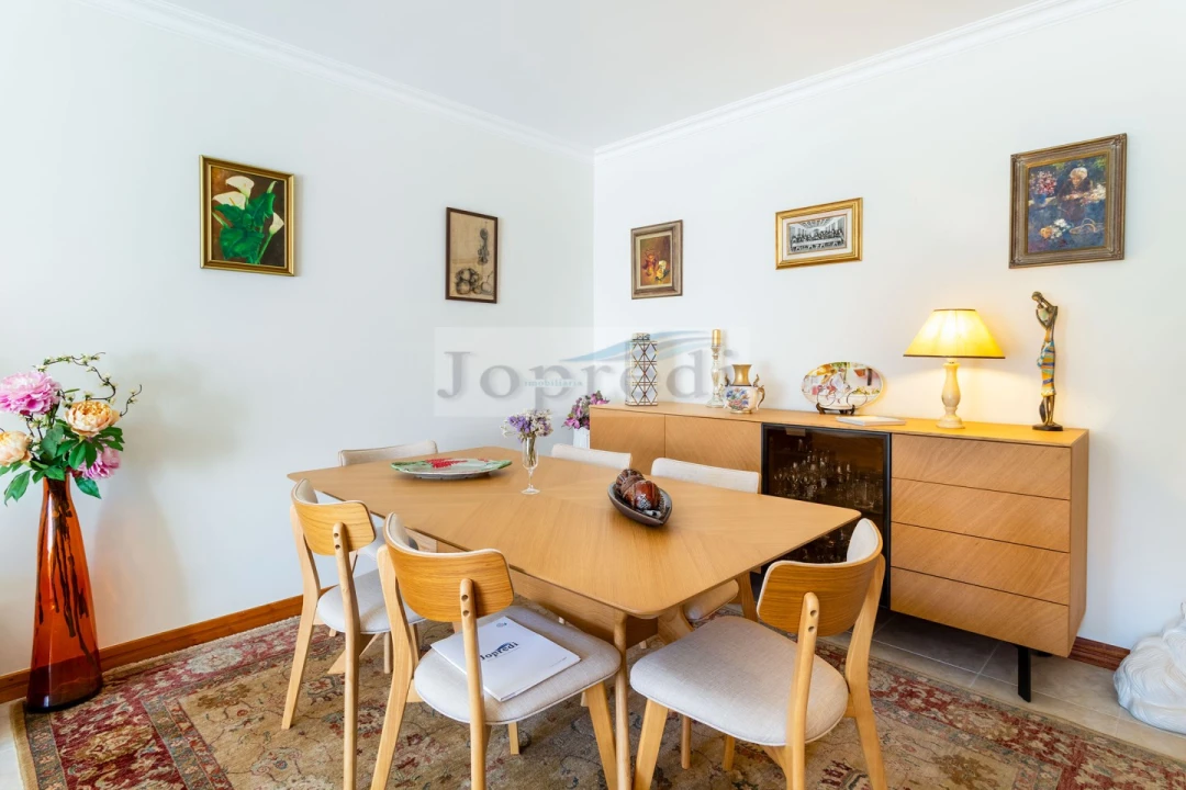 Apartamento T3 para Venda em Carcavelos e Parede Foto 4