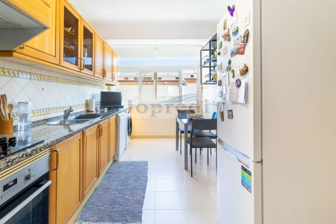 Apartamento T3 para Venda em Carcavelos e Parede Foto 10