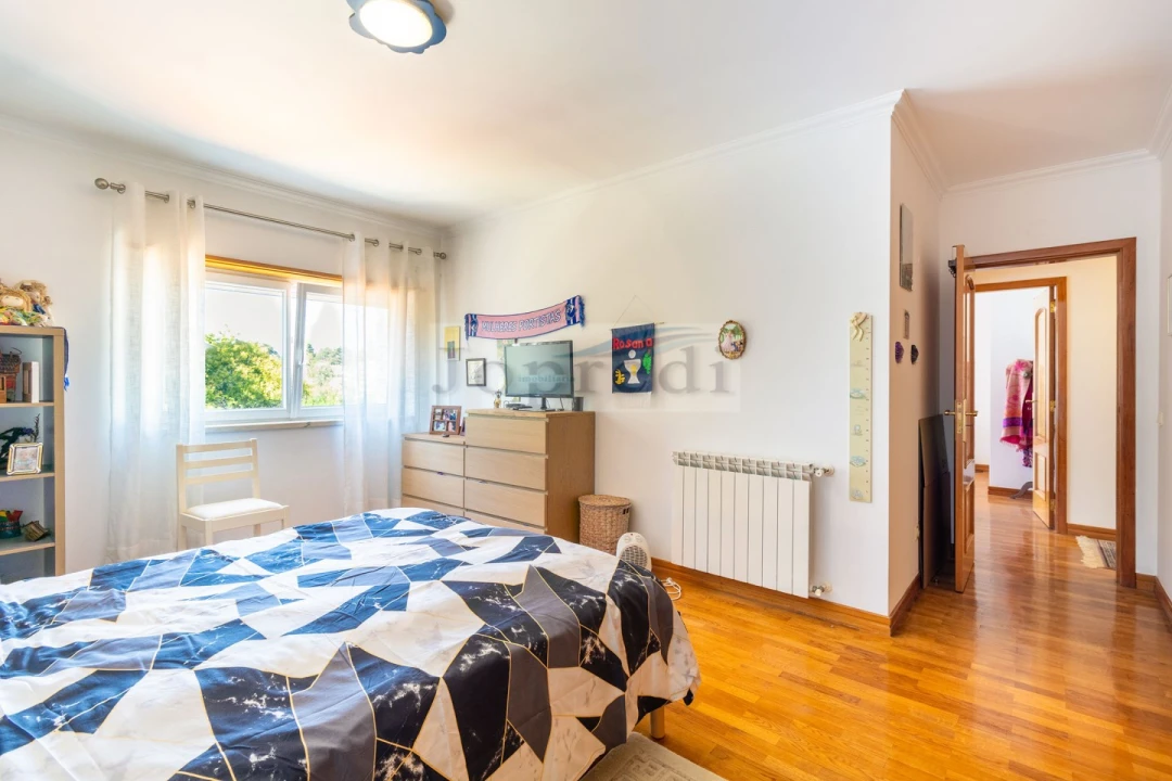 Apartamento T3 para Venda em Carcavelos e Parede Foto 17