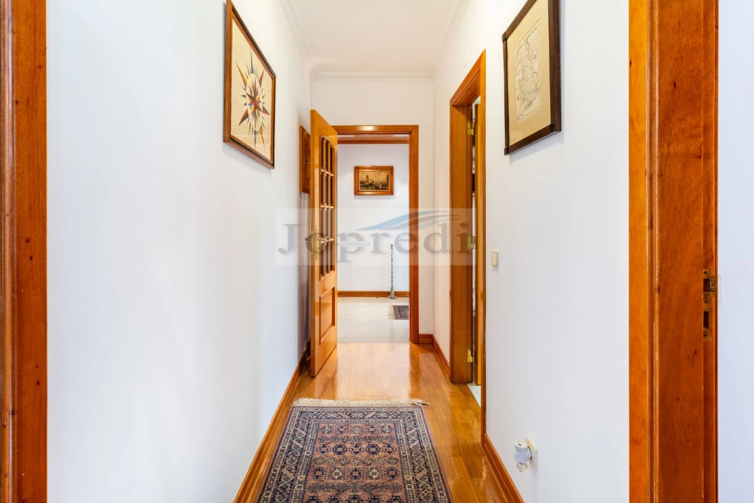 Apartamento T3 para Venda em Carcavelos e Parede Foto 25