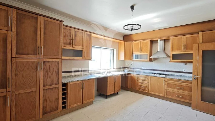 Apartamento T4 para Venda em Salvaterra de Magos e Foros de Salvaterra