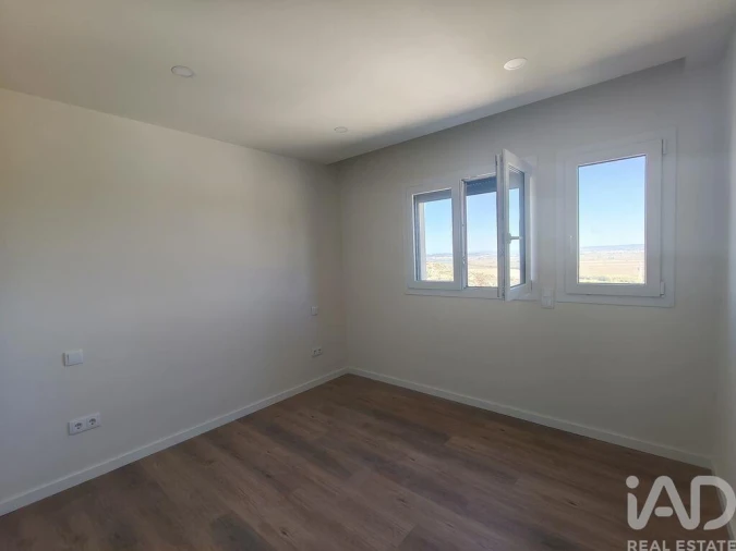 Apartamento T2 para Venda em Romeira e Várzea Foto 10