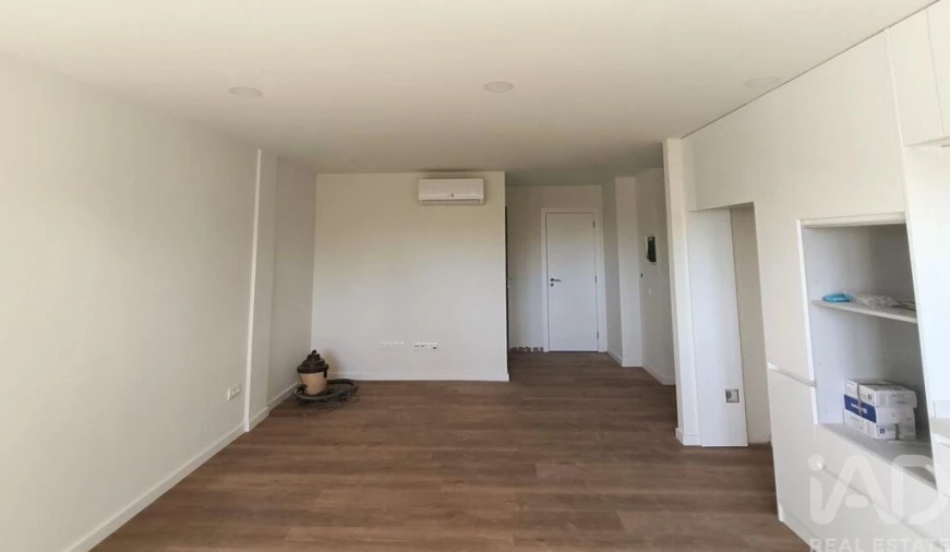 Apartamento T2 para Venda em Romeira e Várzea Foto 3