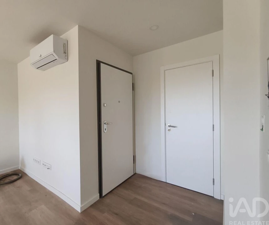 Apartamento T2 para Venda em Romeira e Várzea Foto 5