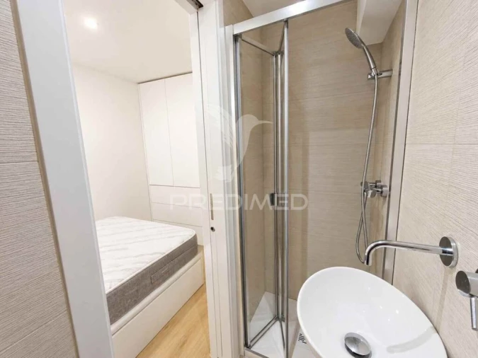 Apartamento T1 para Venda em Campolide Foto 15