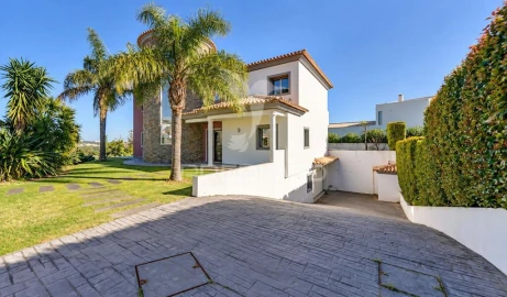 Moradia T3 para Venda em Albufeira e Olhos de Água