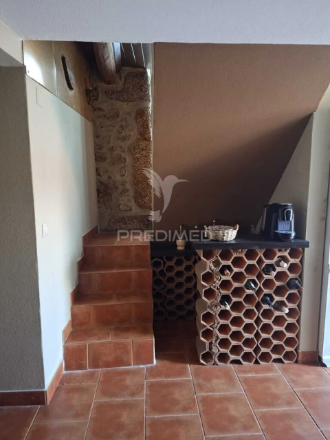 Moradia T4 para Venda em Manteigas (Santa Maria)