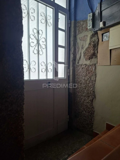 Moradia T4 para Venda em Manteigas (Santa Maria)