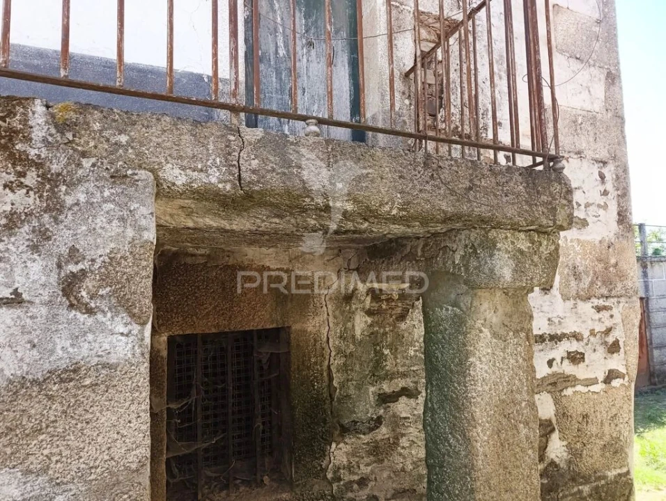 Quinta T6 para Venda em Andrães Foto 6