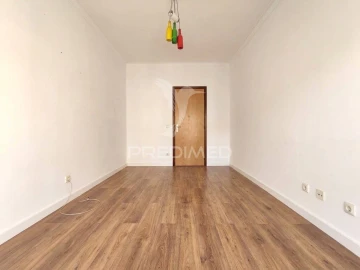 Apartamento T2 para Venda em Seixal, Arrentela e Aldeia de Paio Pires