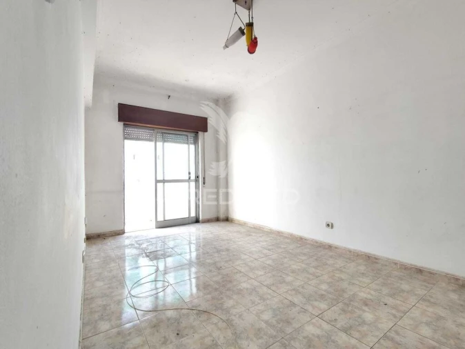 Apartamento T2 para Venda em Seixal, Arrentela e Aldeia de Paio Pires Foto 17
