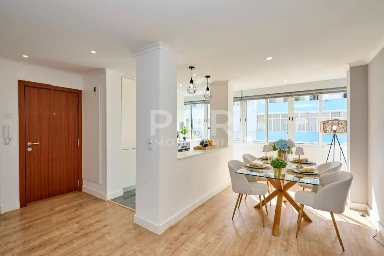Apartamento T2 para Venda em Benfica Foto 4