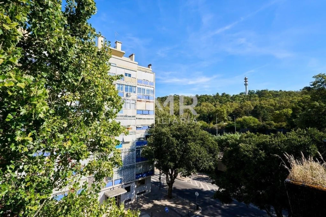 Apartamento T2 para Venda em Benfica Foto 22