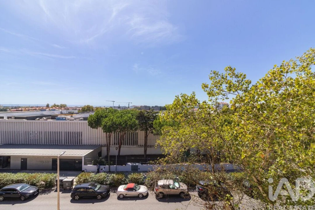 Apartamento T2 para Venda em Carcavelos e Parede Foto 25