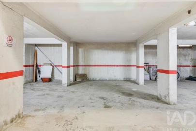 Apartamento T2 para Venda em Carcavelos e Parede