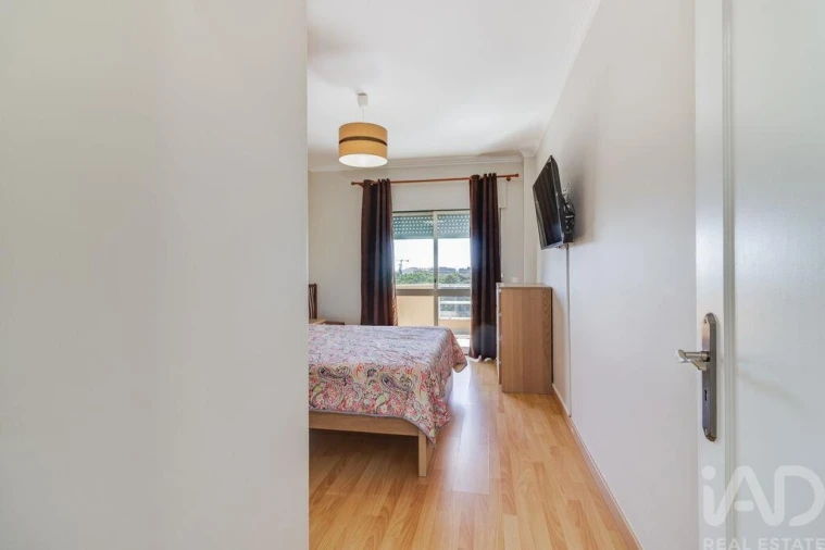 Apartamento T2 para Venda em Carcavelos e Parede Foto 20