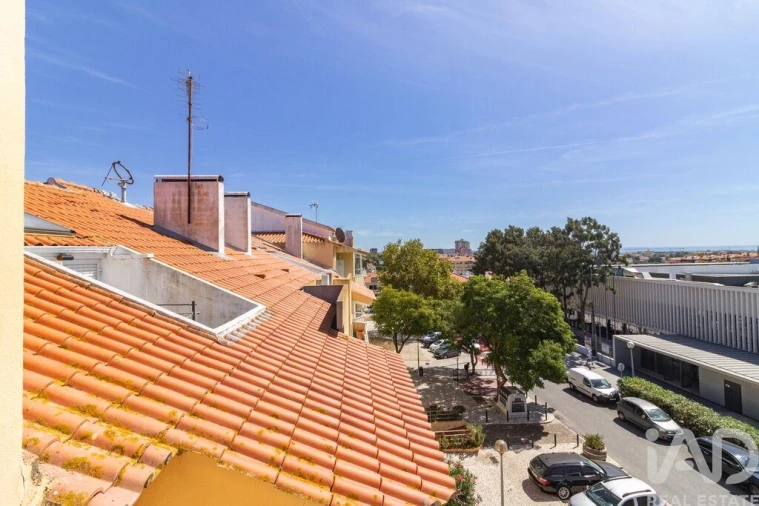 Apartamento T2 para Venda em Carcavelos e Parede Foto 24