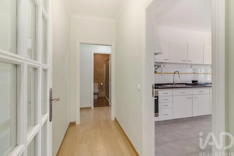 Apartamento T2 para Venda em Carcavelos e Parede Foto 12