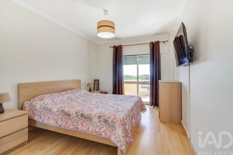 Apartamento T2 para Venda em Carcavelos e Parede Foto 17
