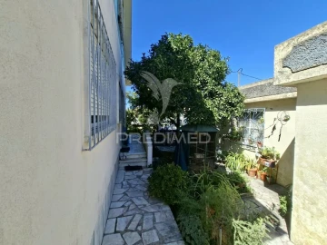 Moradia T3 para Venda em Fernao Ferro