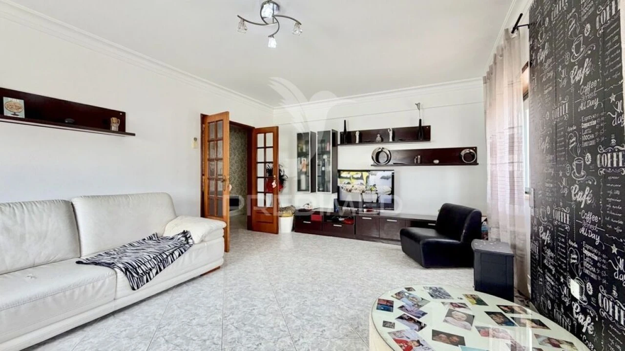 Apartamento T3 para Venda em Alhos Vedros Foto 3