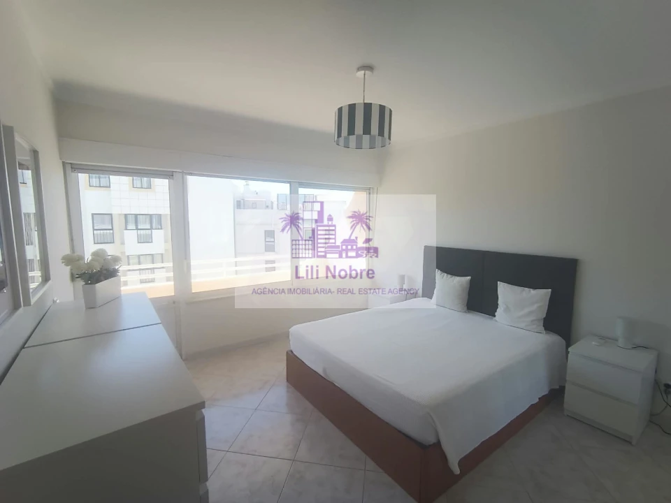 Apartamento T2 para Venda em Quarteira Foto 13