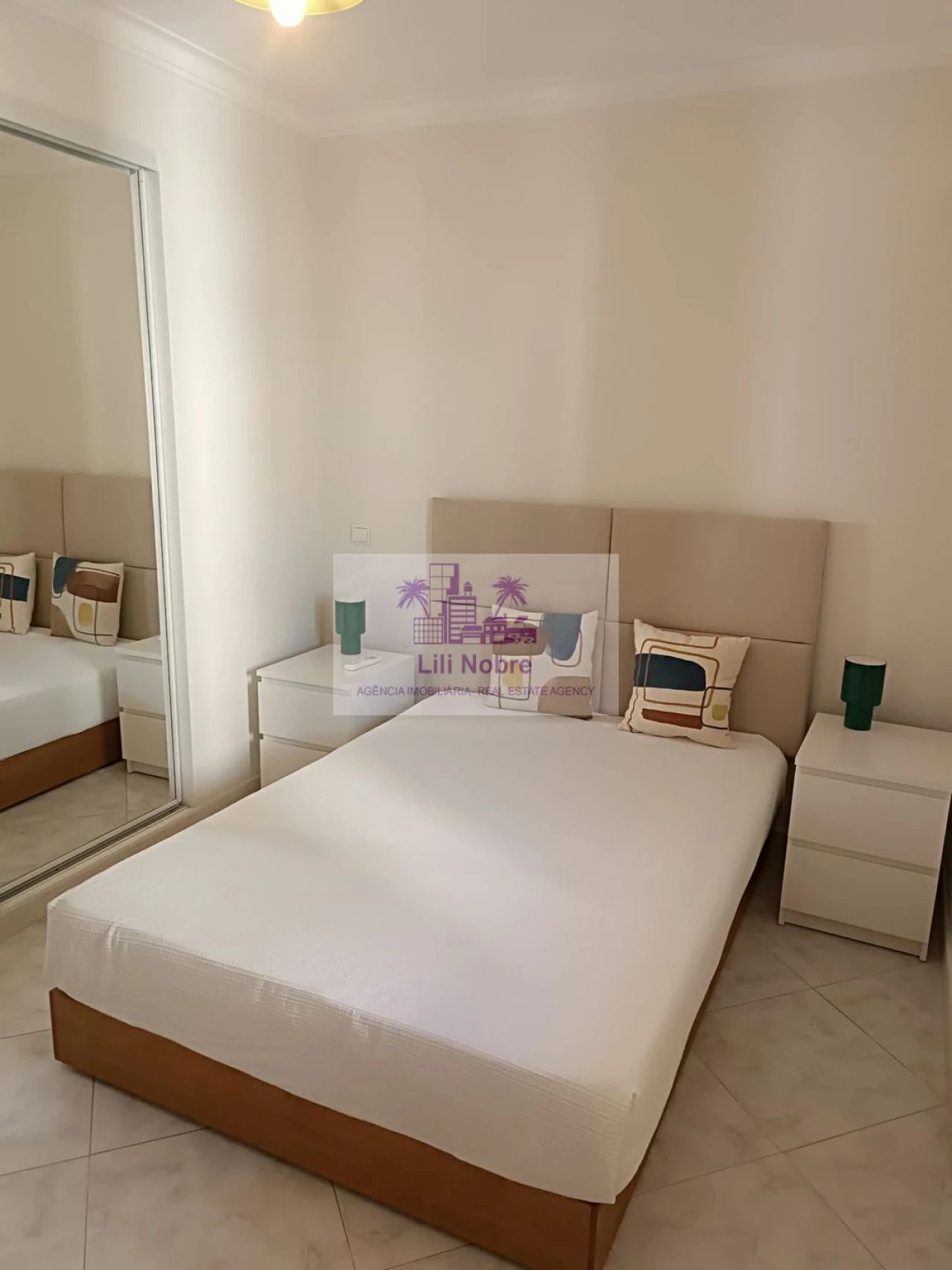 Apartamento T2 para Venda em Quarteira Foto 7
