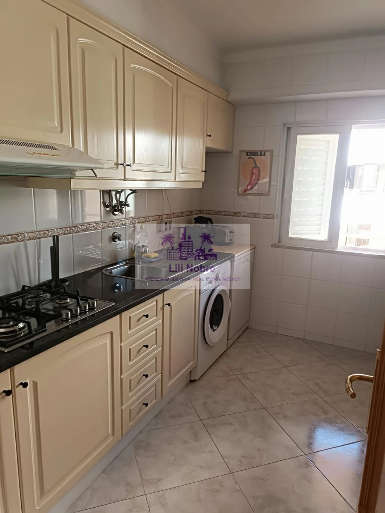 Apartamento T2 para Venda em Quarteira Foto 15