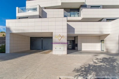 Apartamento T2 para Venda em Carnaxide e Queijas