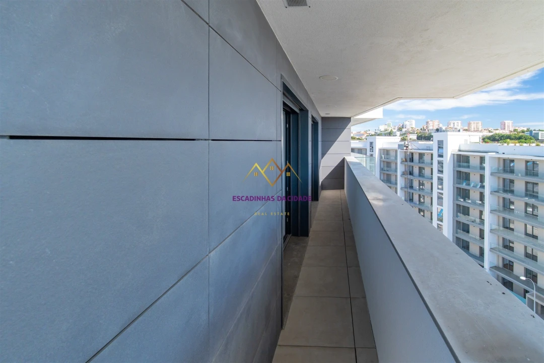 Apartamento T2 para Venda em Carnaxide e Queijas Foto 28