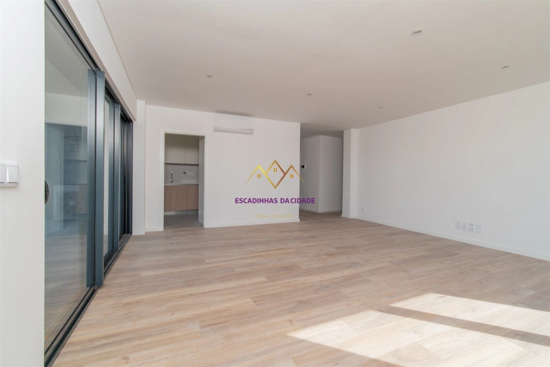 Apartamento T2 para Venda em Carnaxide e Queijas Foto 4