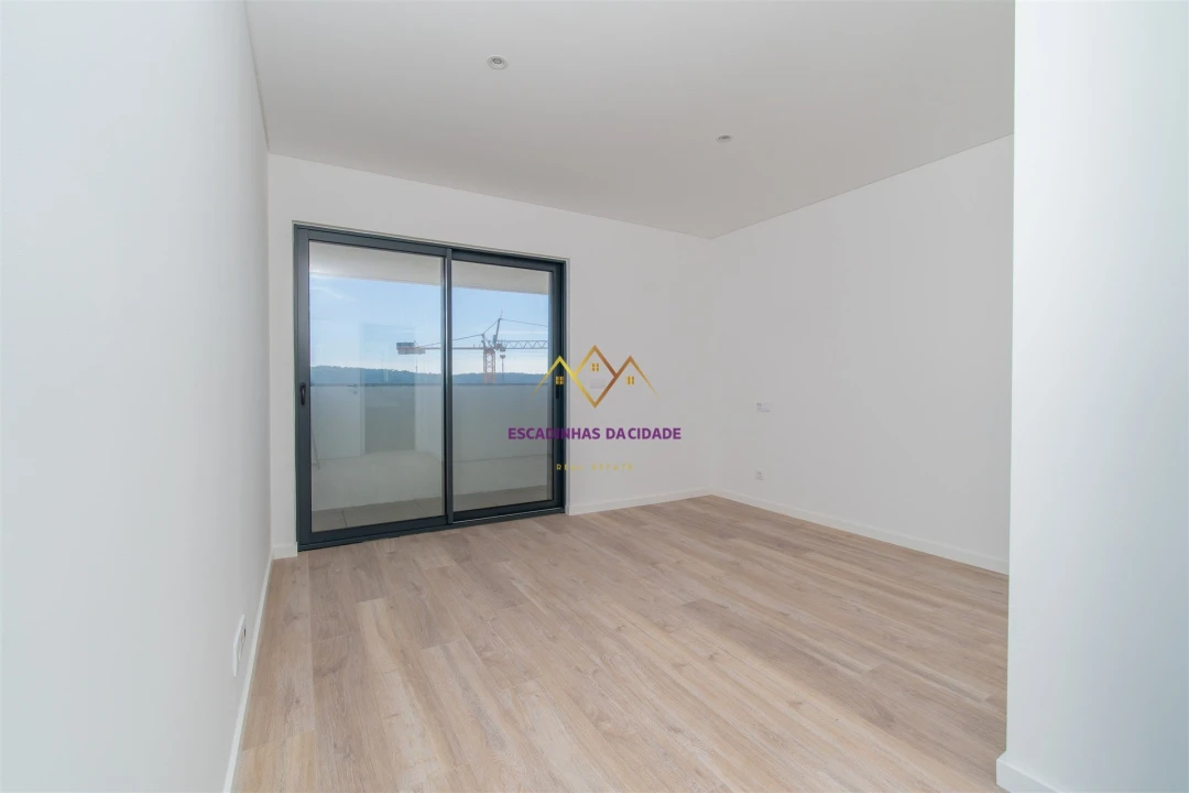 Apartamento T2 para Venda em Carnaxide e Queijas Foto 20