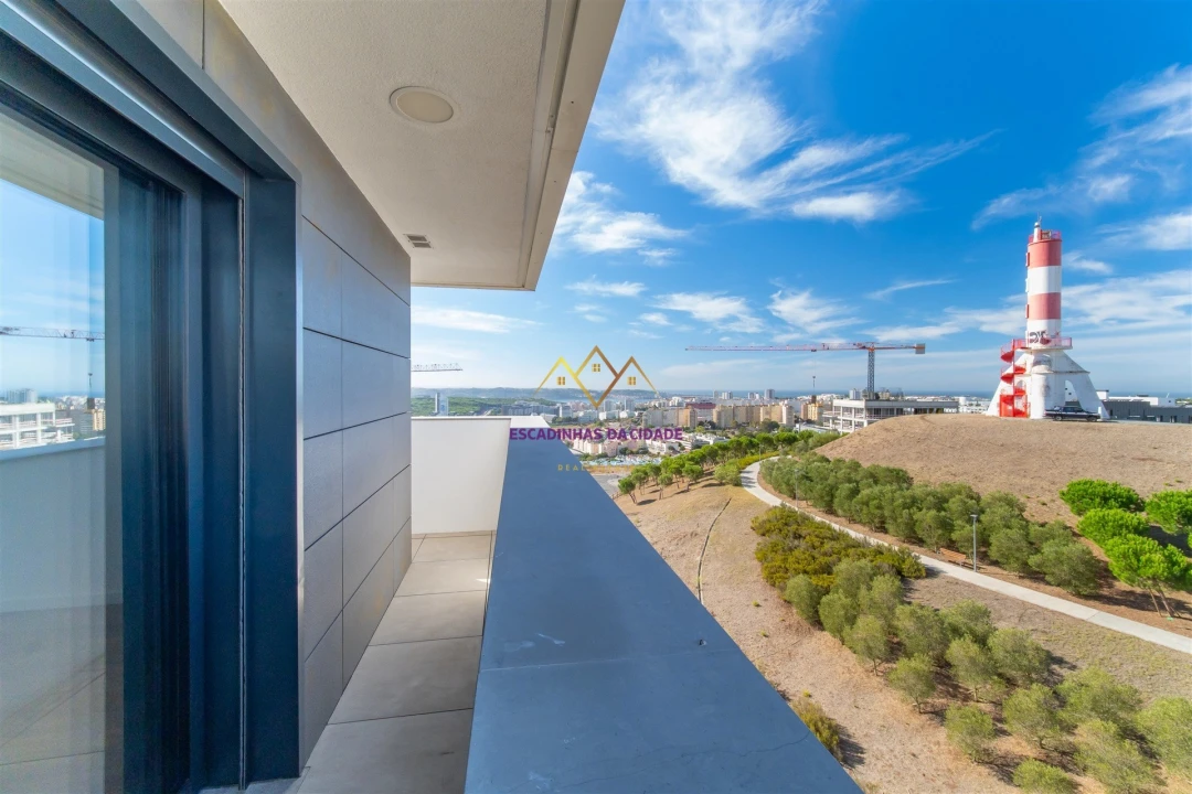 Apartamento T5 para Venda em Carnaxide e Queijas Foto 9