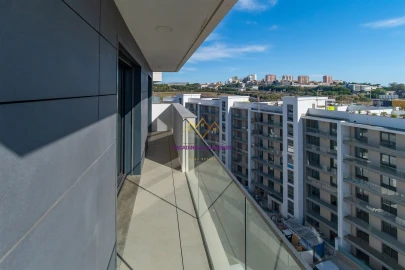 Apartamento T5 para Venda em Carnaxide e Queijas