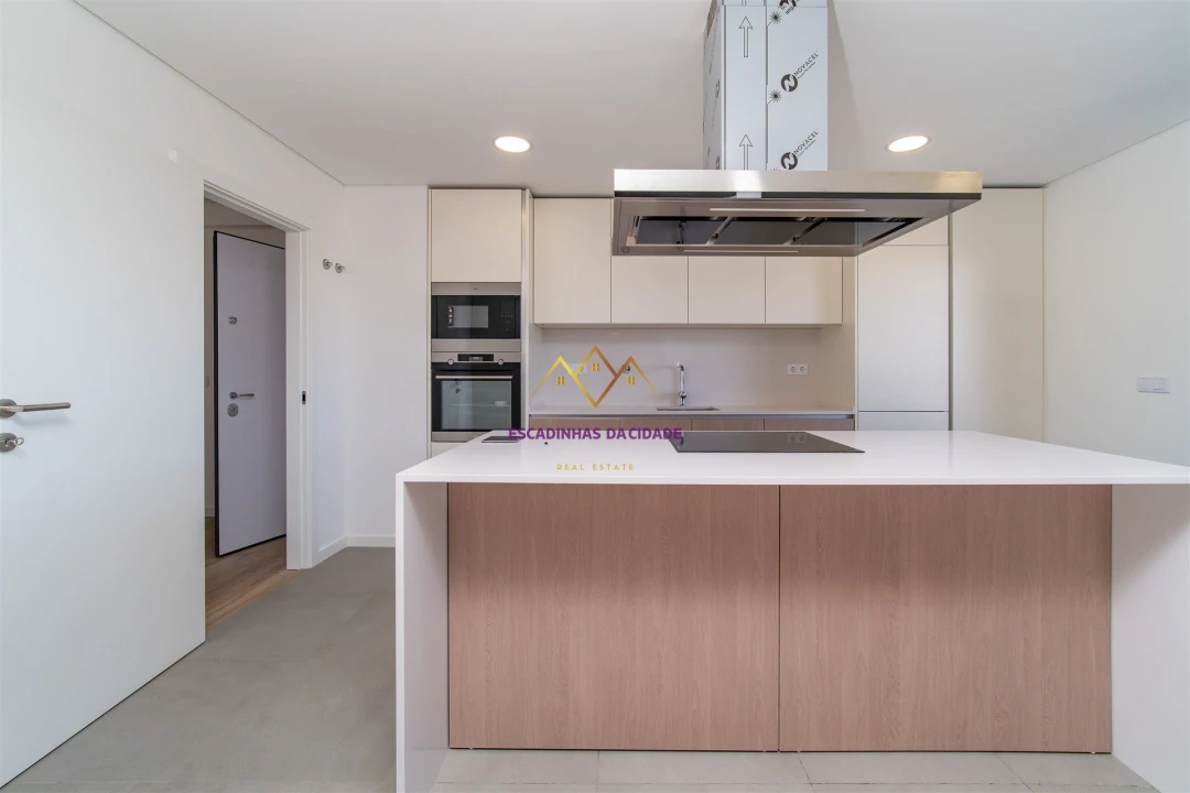Apartamento T5 para Venda em Carnaxide e Queijas Foto 12